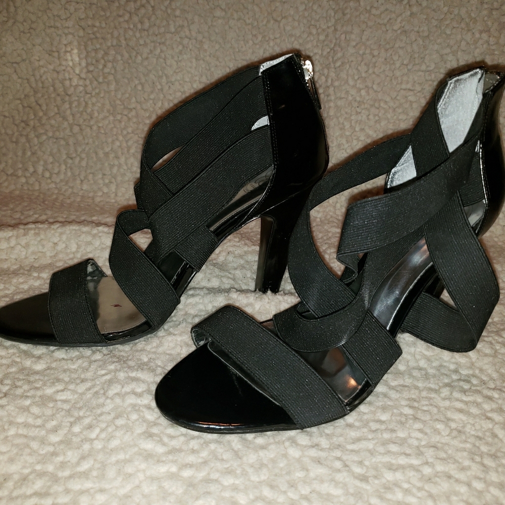 Jessica Simpson Black heels